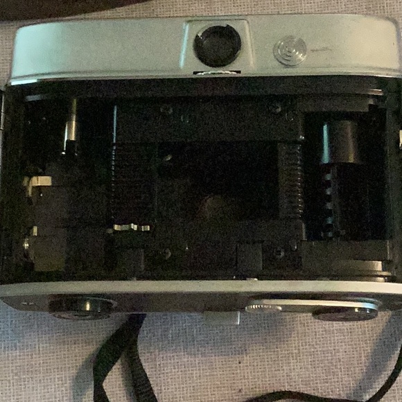 Kodak camera - Picture 10 of 11